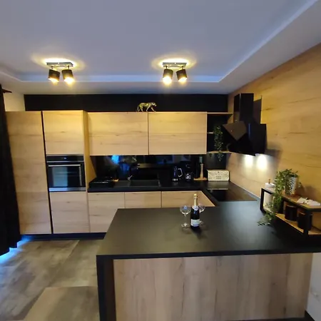 Luxury Penthouse Apartment *