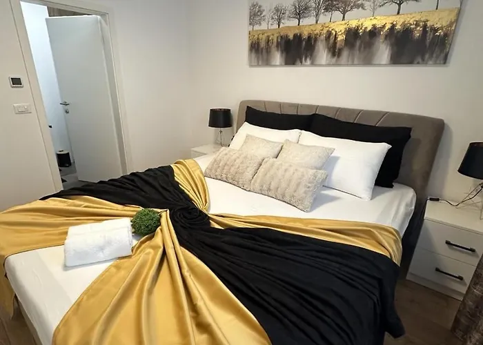 Luxury Penthouse Апартаменти *